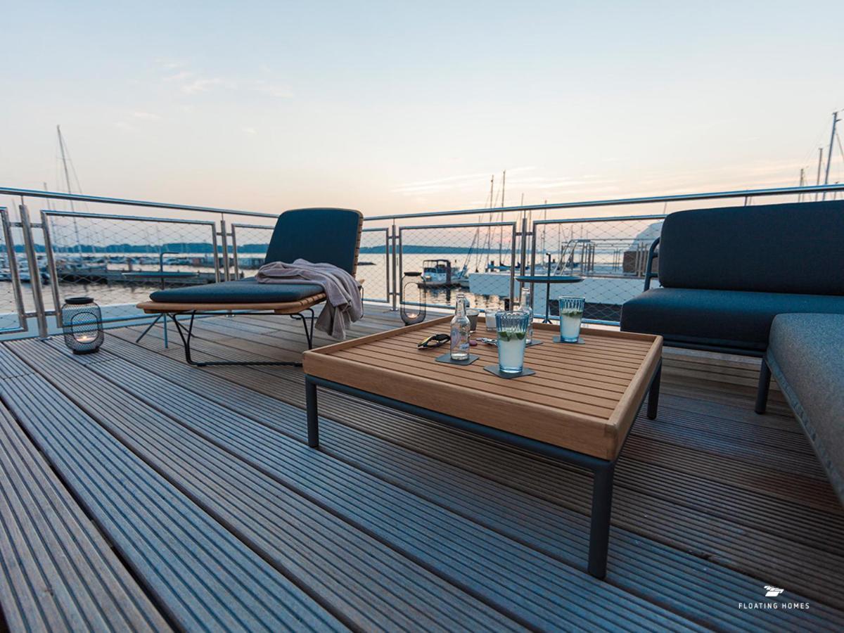 Hausboot 14 Willkommen an Bord Urlaub in der 1 Reihe mit traumhaftem Blick auf die Kieler Förde Laboe Exterior foto